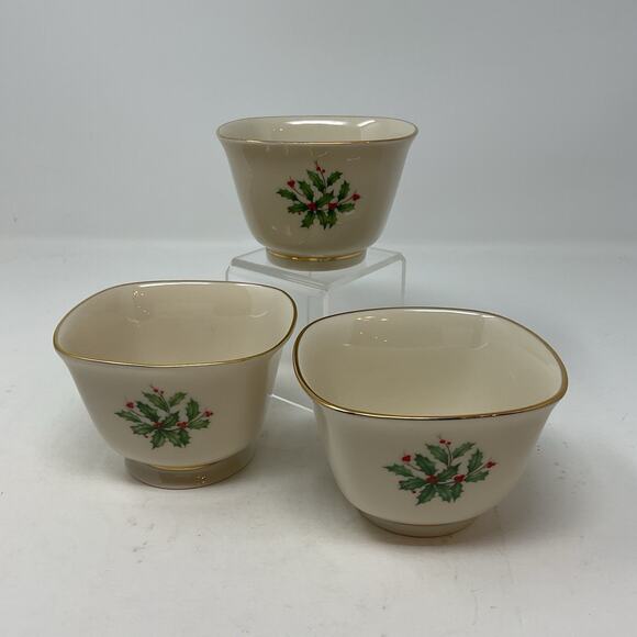 Lenox Holiday Dimension Square Treat Bowls Set Of 3 Christmas Holly Berry Candy - Picture 3 of 13